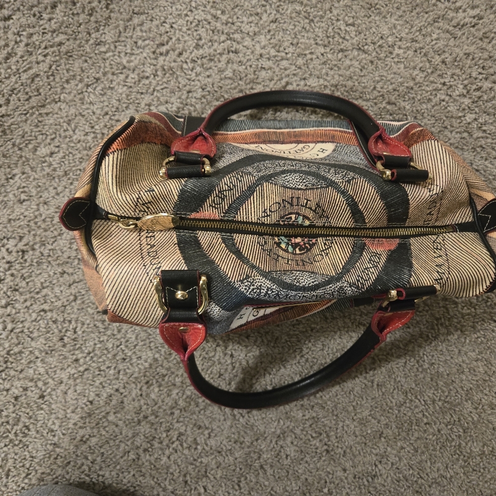 Handbag - Picture 3 of 9